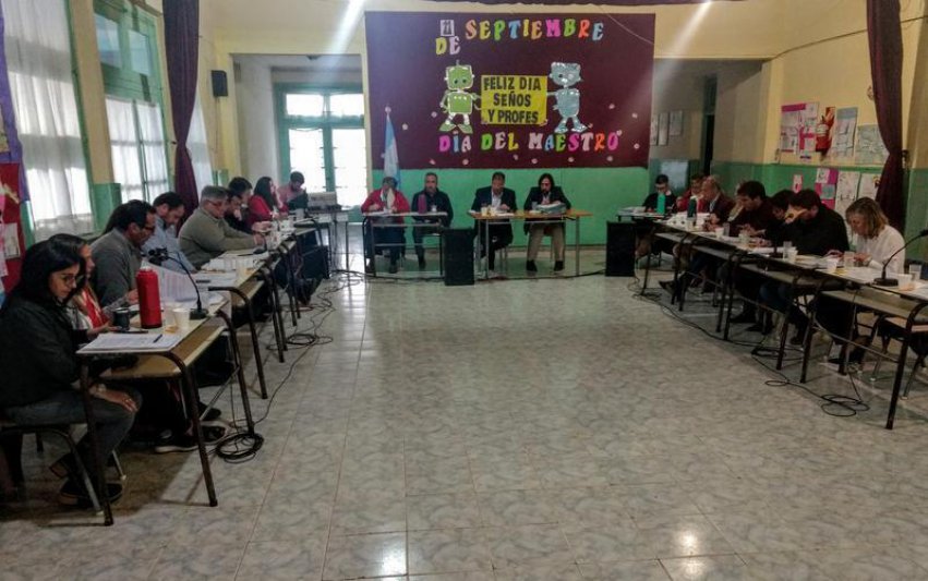 El Concejo Deliberante pasó por Cacharí