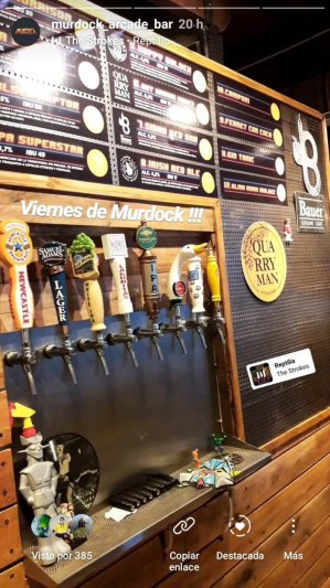 Asomó un nuevo y relajado  Lugar: Murdock Arcade Bar