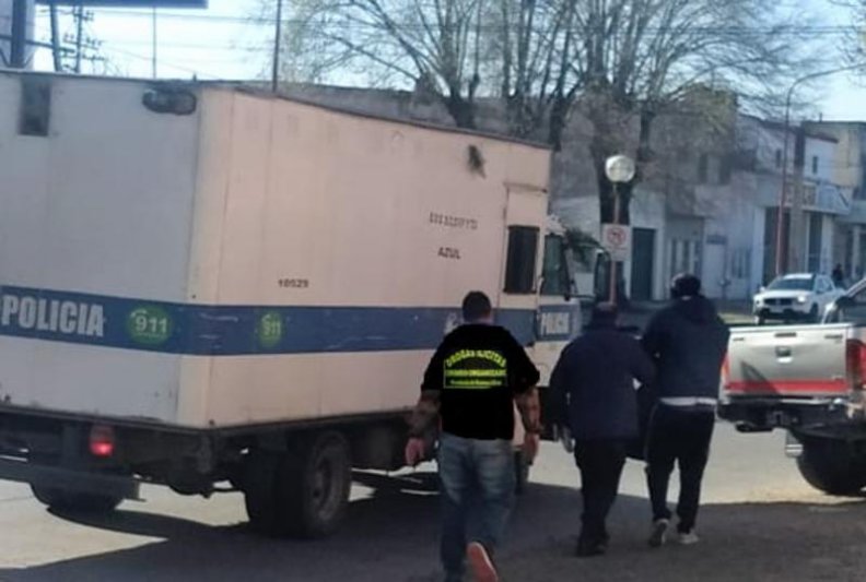 Prisión preventiva para dos varones y  una mujer acusados de vender drogas