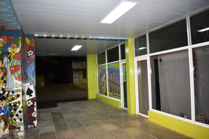 Arreglos en la parte exterior del edificio de la Terminal