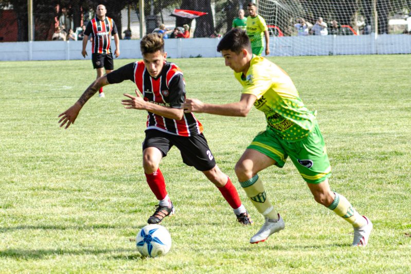 Chacarita y Alumni, los punteros