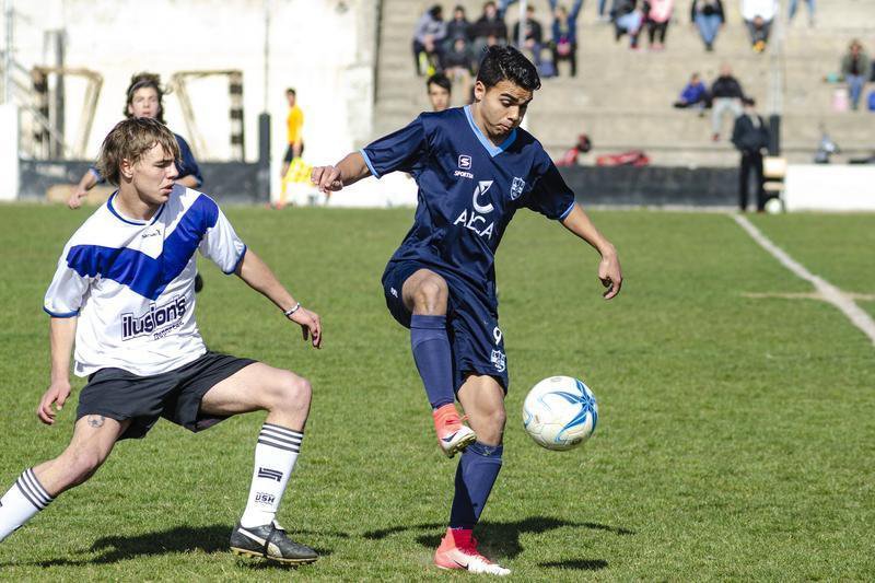 Azul por revertir la serie y ser semifinalista