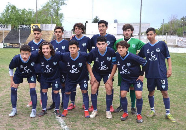 Azul por revertir la serie y ser semifinalista