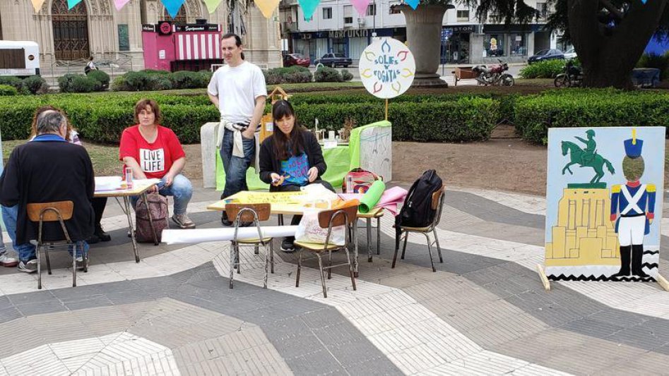 La plaza se vistió de fiesta con  propuestas para todo público