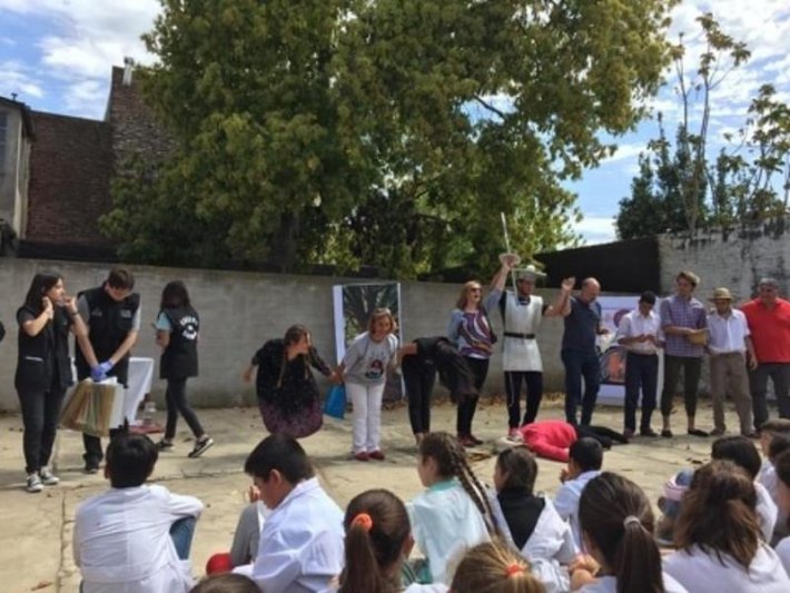 Adaptación de una escena del Quijote por los alumnos de Santo Tomás