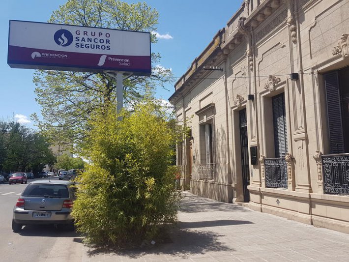 Diez años al servicio de los azuleños