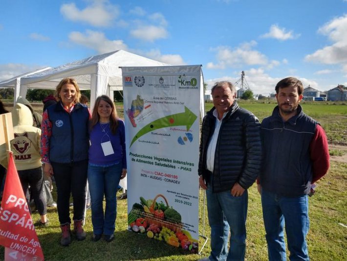 Cosechando y degustando el oro verde de las pampas