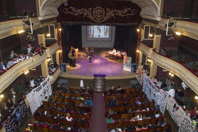 Se realizó el certamen "Azul  Ciudad Cervantina responde"