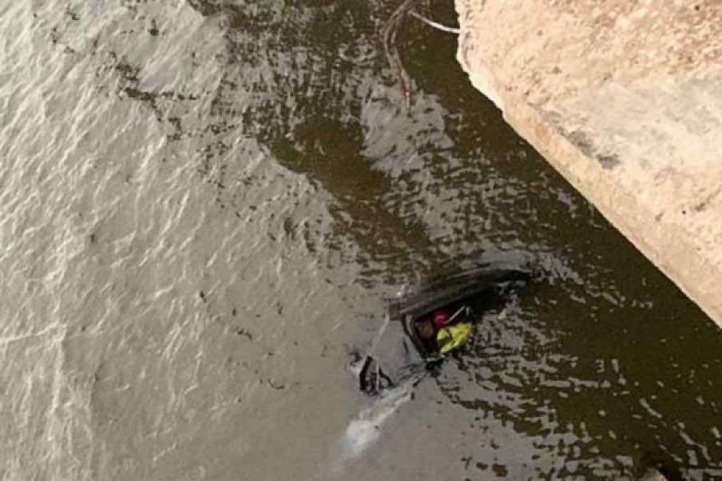 Pringles: cayeron al dique Paso de las Piedras por esquivar un carpincho