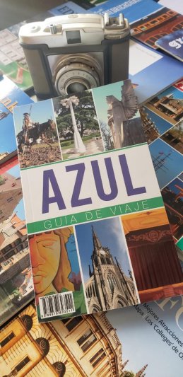 Se presentará "Azul, Guía de viaje"