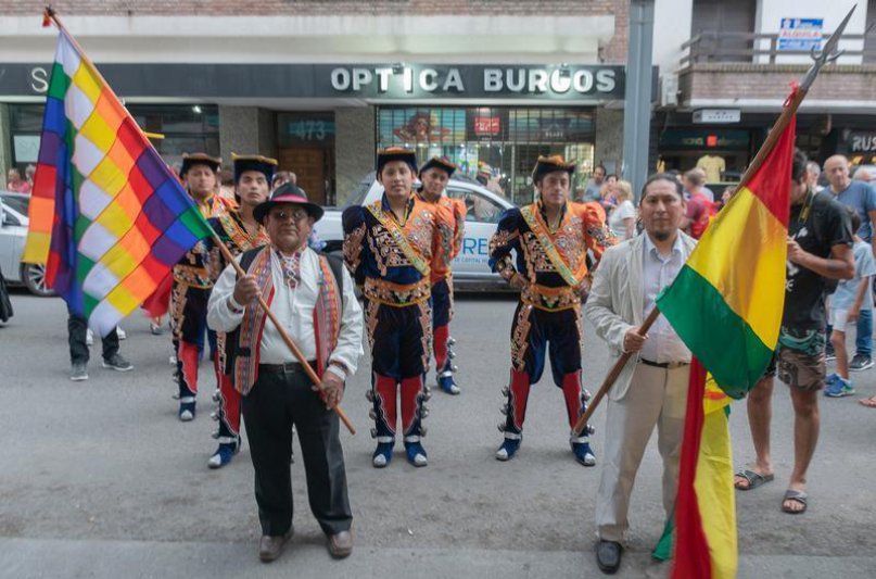 Un recorrido por los 25 años de la  Fiesta de las Colectividades en Azul