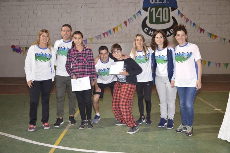 Festejos y entrega de recordatorios en Chillar