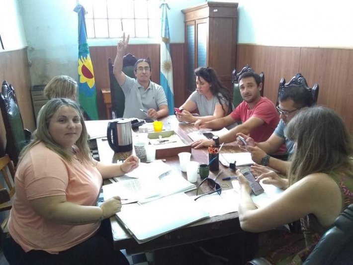 Asumieron los nuevos integrantes del Consejo Escolar de Azul
