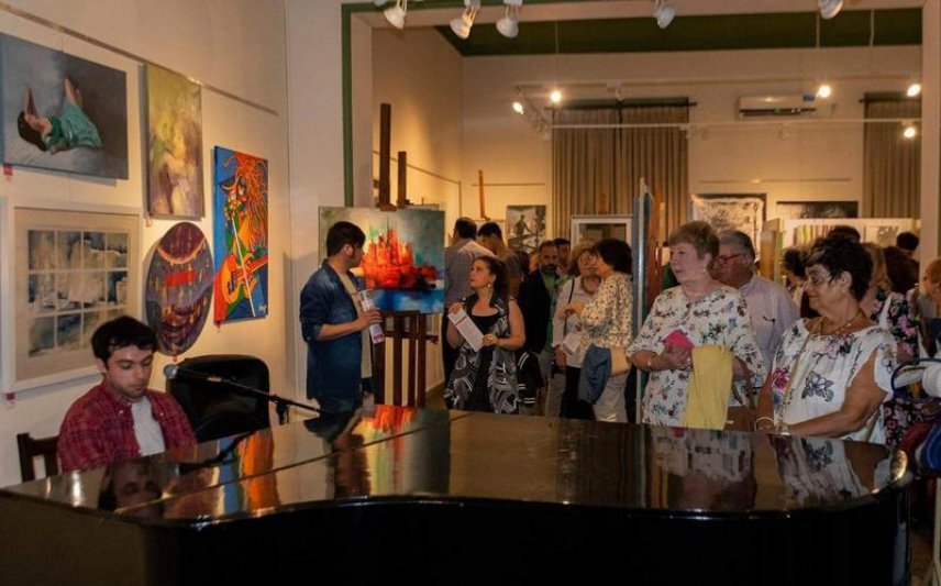 Quedó inaugurado el XXXVI Salón  Azul Nacional de Artes Plásticas