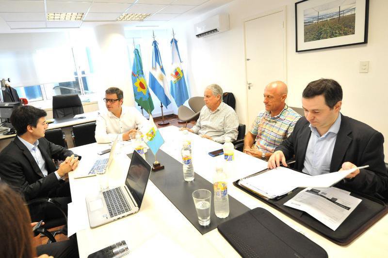 Referentes de la cámara de transporte  del interior se reunieron con funcionarios