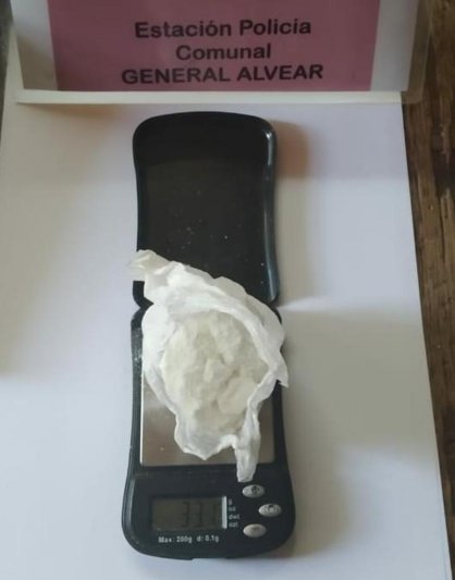 Está detenida una mujer que llevaba  varias dosis de cocaína en una combi