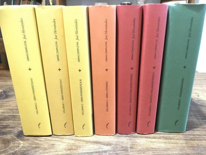 La Biblioteca Ronco ha recibido  una importante donación de obras