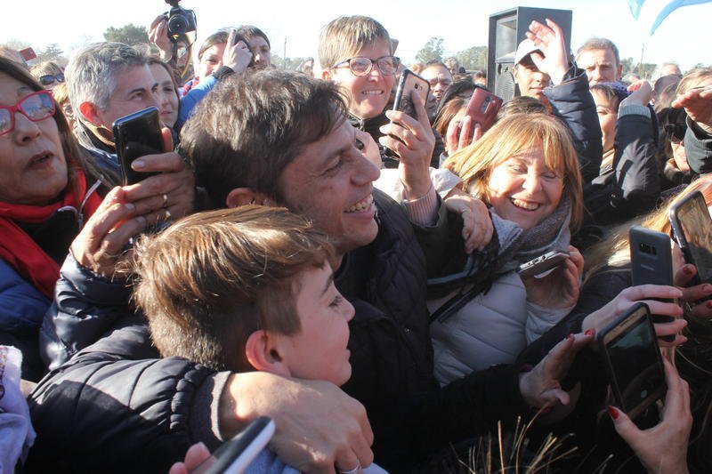 Axel Kicillof visitó dos veces el Partido de Azul