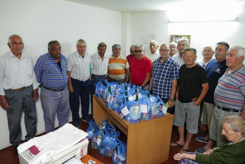 Obsequio de Reyes para Jubilados municipales
