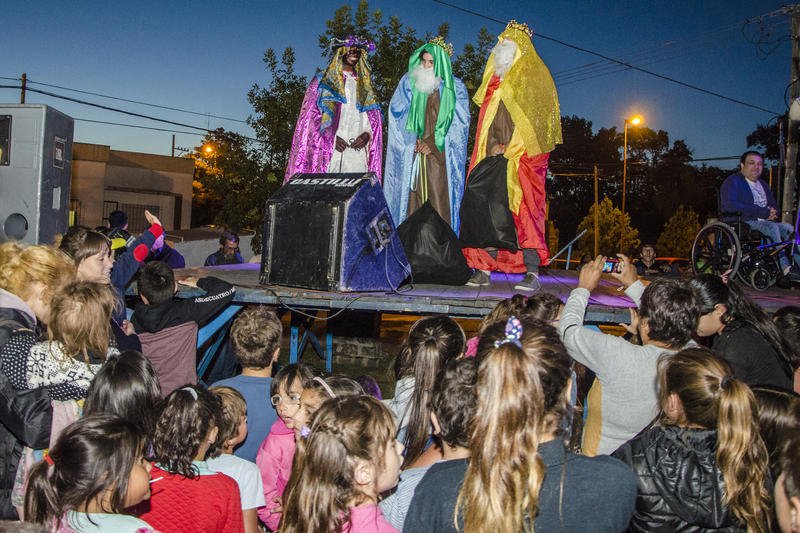 La magia de los Reyes  llegó a Sierras Bayas