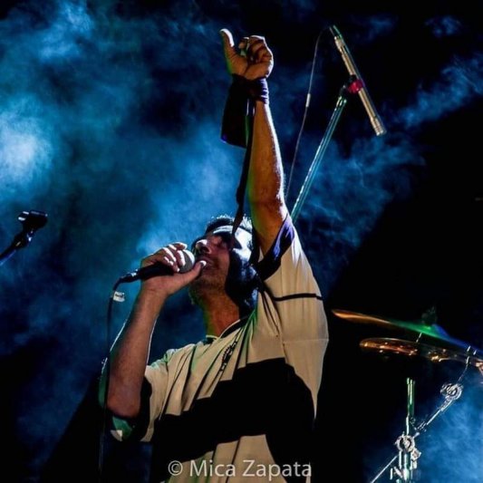 Bucles de sol brillante en el "Sanjo Rock"