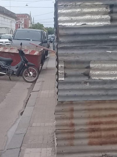 La transitabilidad: una materia  pendiente para muchos azuleños