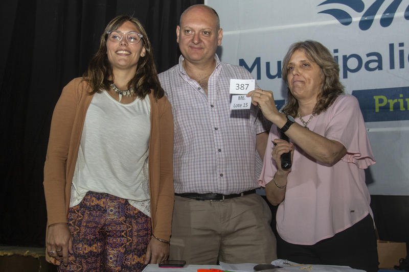 El Municipio sorteó 300 lotes para la construcción de  viviendas y se anunció la gestión de otros 500 terrenos