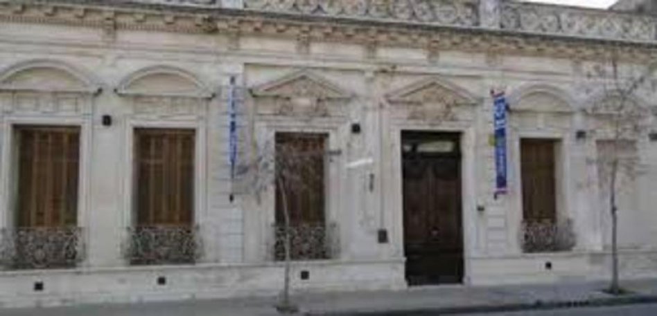 Vence el plazo para inscribirse en las carreras de  Abogacía y Tecnicatura en Gestión Pública