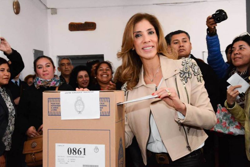 La senadora santiagueña Claudia Ledesma quedará a cargo del Ejecutivo por un día