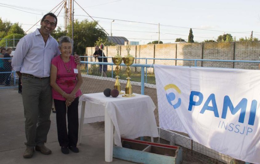 Reinauguraron la cancha de bochas del  Centro de Jubilados de Villa Piazza
