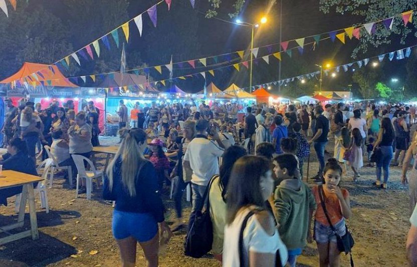 Feria D´Gustar en Azul