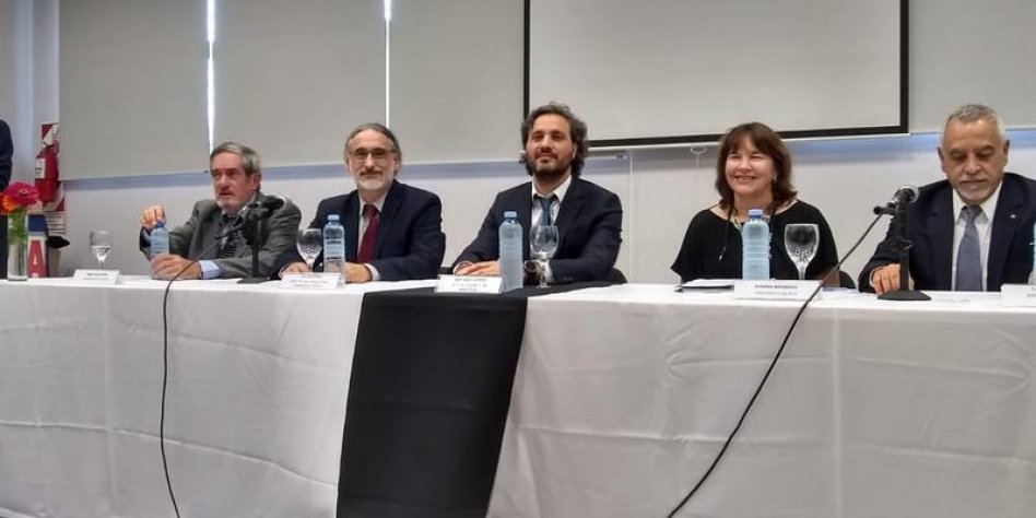 La decana de Agronomía estuvo presente en  la asunción de la nueva presidenta del INTA