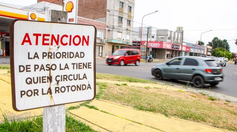 Algunas anomalías relativas a la prioridad de paso 