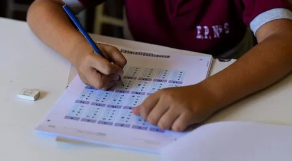 El 55% de los chicos de tercer grado no alcanza el nivel esperado de lectura