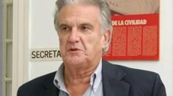 Juan Manuel Casella en Azul 