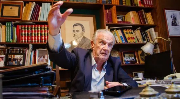 "El kirchnerismo tendría que aliarse con Milei  porque los dos tienen una vocación autoritaria"