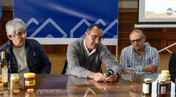 "Siempre vamos a estar apoyando las   iniciativas de este grupo de apicultores"
