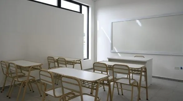 Los docentes de la FEB comenzaron el primer paro del sector contra la administración de Kicillof