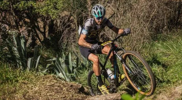 Tres podios azuleños en Balcarce 
