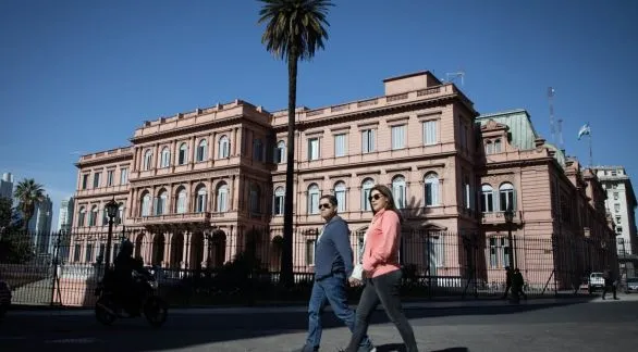 Sturzenegger celebró que ya hubo 48.000 despidos en el Estado en la era Milei