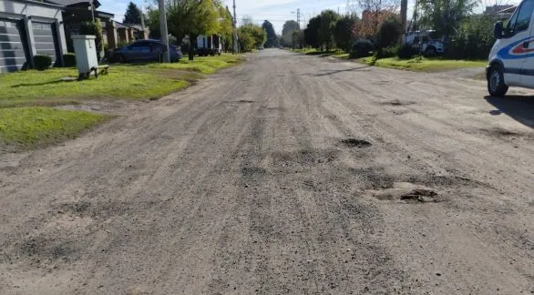 Piden mejoras por el pésimo estado de Comodoro Py y de calles aledañas