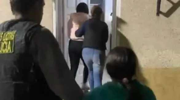 Se confirmaron las prisiones preventivas para  una mujer y su hija, acusadas de vender drogas 