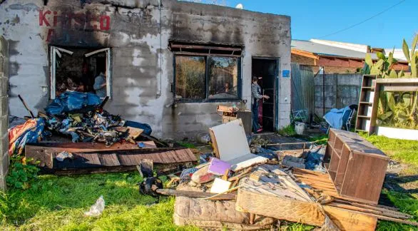 Afirman que fue intencional el incendio que destruyó por completo una casa