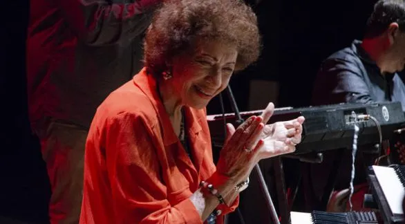 Un Café con Telma Bethel