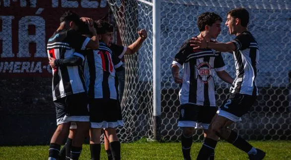 Sarmiento, Chacarita, Alumni y Boca ganaron en la ida de los cuartos de final 
