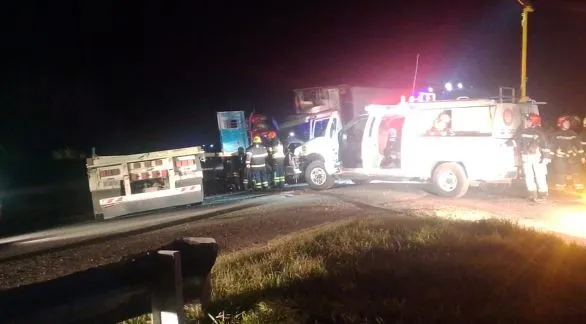 Ruta 3: choque entre camiones dejó como saldo tres lesionados