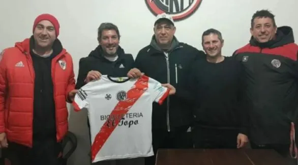 Sebastián Verni fue presentado como nuevo DT de River