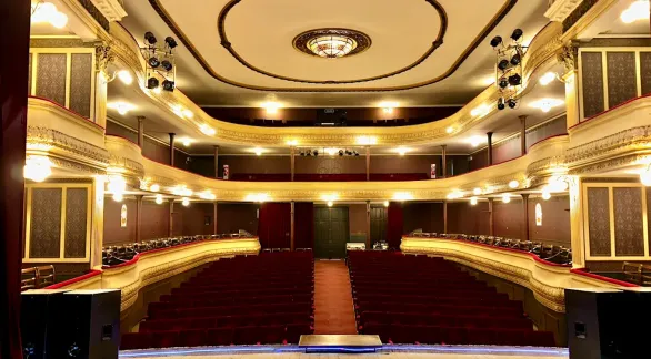 Velada patriótica   en el Teatro Español