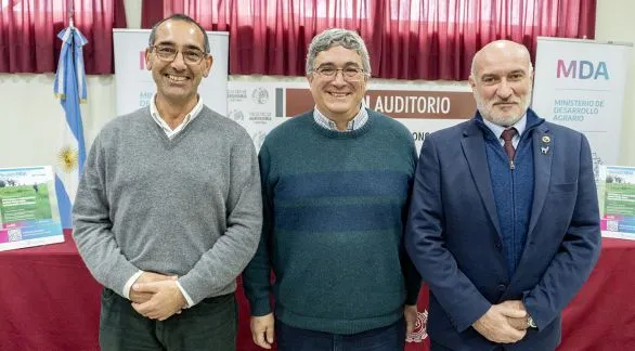 Se desarrollaron actividades junto al ministro   de Desarrollo Agrario y al rector de la UNICEN