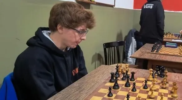 Luciano Laborde se quedó con el torneo "80°   Aniversario del Círculo de Ajedrez de Azul"